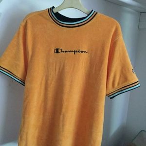 Champion T-shirt